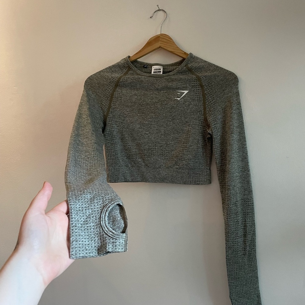 🦋3/$50 Gymshark Sporty Clean Girl Gray Vital Seamless Long-Sleeve Crop Top S
